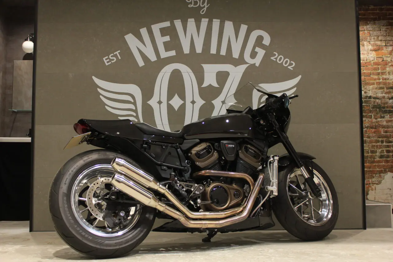m*o様 【新品】DC カスタム レインボーボーイ 稲妻針 デイデイト NH36 BMW RnineT 14- フェンダーレス ホークアイ ショートテール