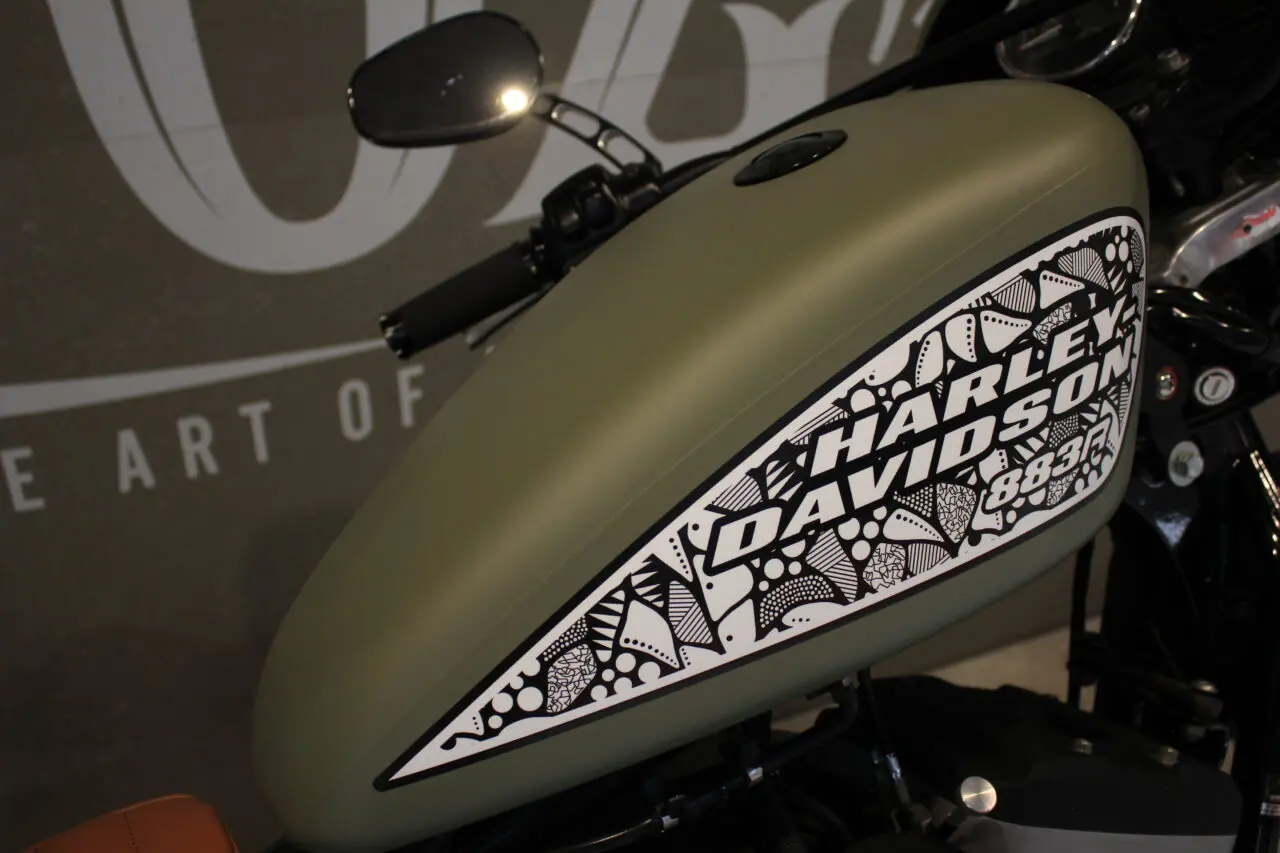 Harley-Davidson スポーツスター　XL883R タンク Harley Davidson マットブラック 3.3ガロン EFI 燃料用タンク