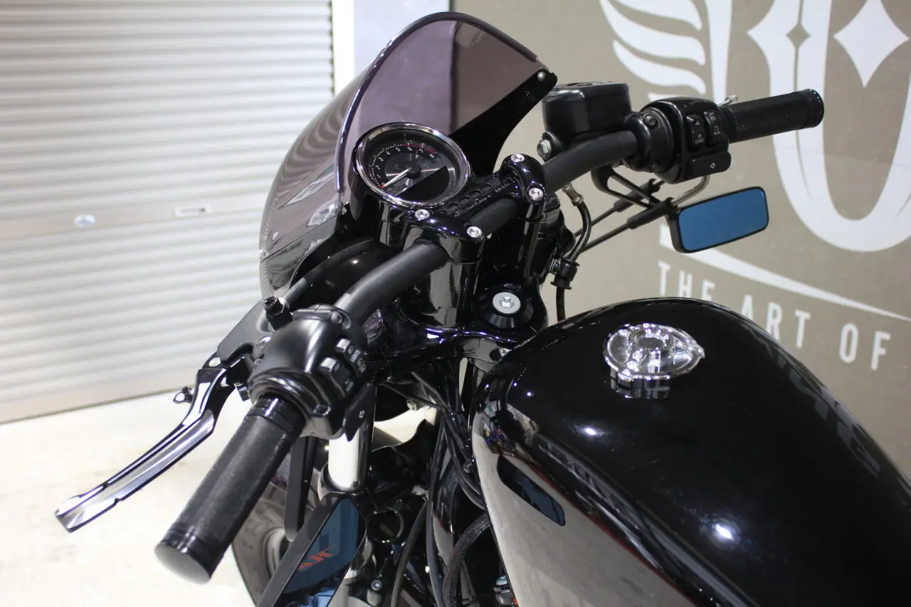 XL1200X スポーツスター 価格181万円 | OZ by NEWING