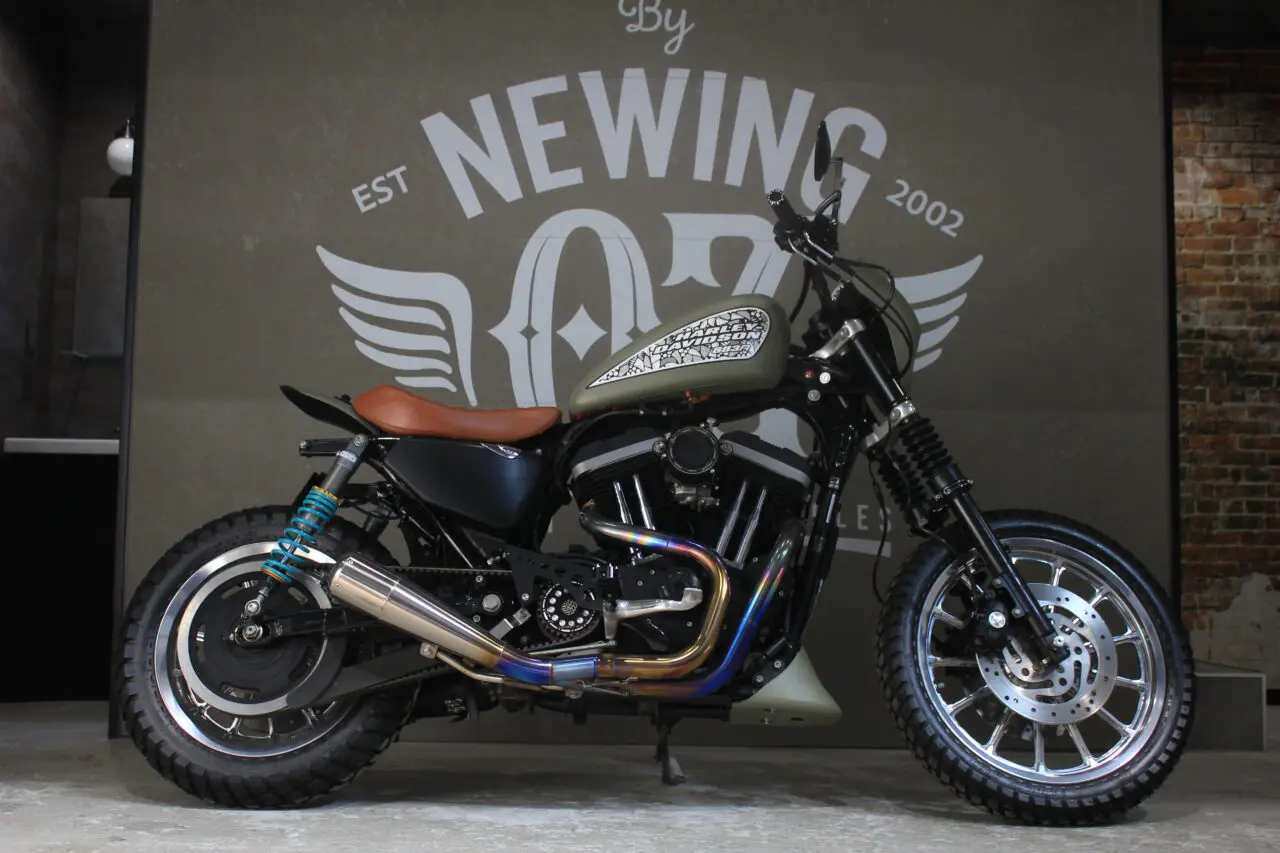 Harley-Davidson タンク XL883R XL883R-I純正 燃料タンク 割れなし ガソリン フューエル